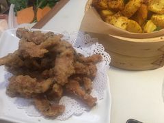 -老牌坊云南鱼豆花火锅(哈西万达店)