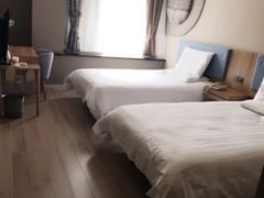 -如家酒店·neo(长沙步行街黄兴广场地铁站店)