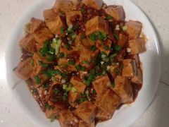 -红樱桃月嫂育婴师(徐汇总店)