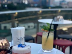 -池畔酒吧 WET Bar