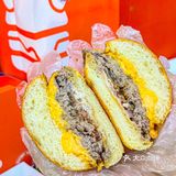 文化广场这家汉堡店太绝了吧❗
