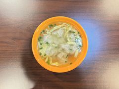 鲜肉小馄饨-大龙汤包