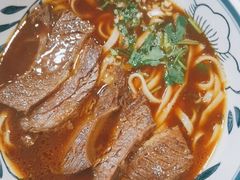 金牌红烧牛肉面-康师傅私房牛肉面(北京南站店)
