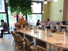 -必胜客(WOW中心城店)