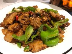 小炒肉-鄱阳湖·江西小炒·瓦罐煨汤(五道口店)