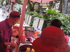 -詹爷爷乌节路街头冰淇淋