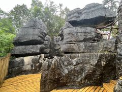 -梭布垭石林景区