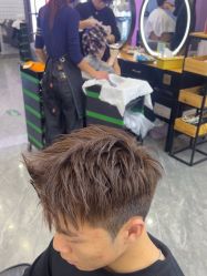 -藤野造型烫染·漂发