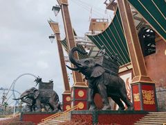 -七彩云南欢乐世界