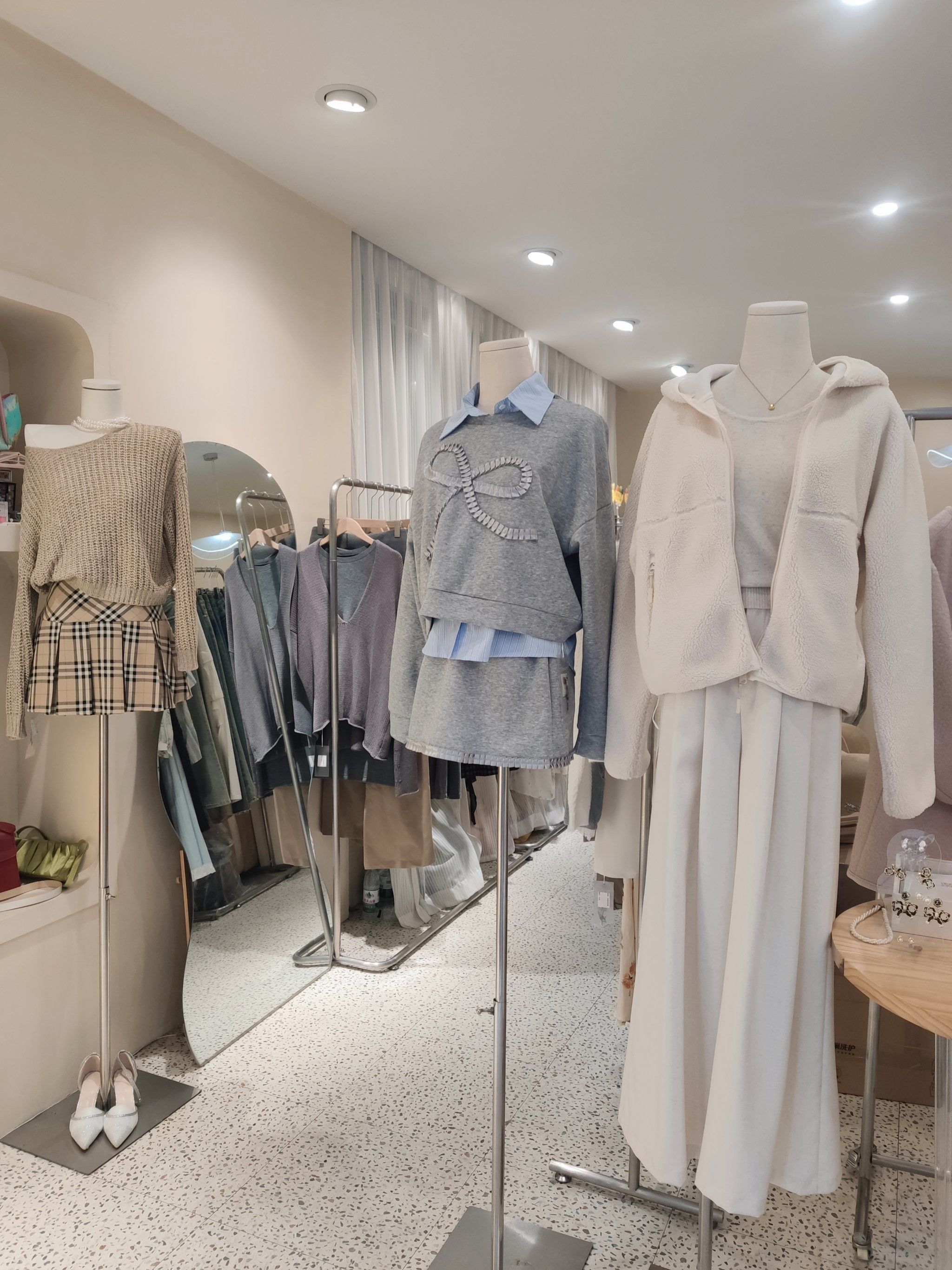 宝子们!深圳宝安这家服装店衣服真的超好看!