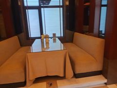-浅深休闲酒店-停车场
