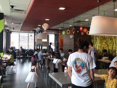 大堂-麦当劳(新新大道岗丰店)