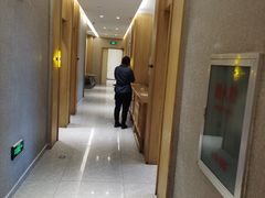 -赶海部落海鲜城(海阳路店)