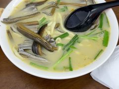 -三百碗宝应长鱼面(板仓街店)