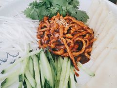 -关东小磨东北菜(上海长风大悦城店)