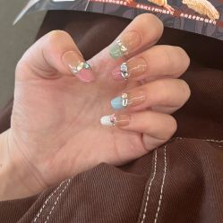 -尤米一站式美甲美睫