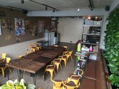 等位区-研麦家面包(亚泰华府店)