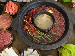 -黄潇洒老火锅(九眼桥宏济巷店)