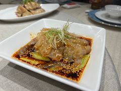 鲍菇拌海蜇-品悦酒店(三林古镇店)