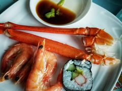 -亚洲国际大酒店·云顶阁旋转自助餐厅