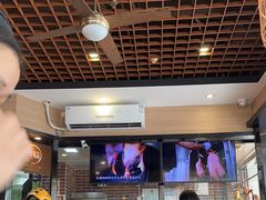 -裕记烧腊连锁餐饮(国商分店)