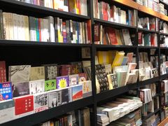 -西西弗书店&矢量咖啡(凯德晶萃广场店)