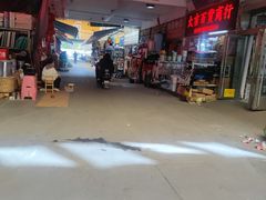 -钱万里桥小商品市场