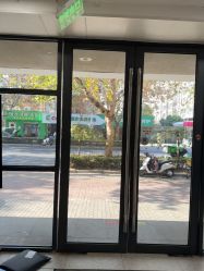 -PE SALON