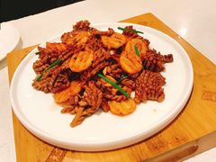 爆炒腰花-闫府私房菜·百年鲁菜(恒隆店)
