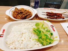 安格斯肥牛饭-南城香(北京南站店)