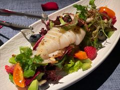 鱿鱼沙拉-弦月窗LUNETTE BY AMANDA(复兴路店)