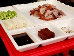 北京烤鸭-千滋百味·醉江澜花园餐厅(街道口店)