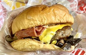 Mushroom Cheese Beef Burger