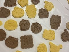 -三只小羊蛋糕DIY烘焙·拼豆·银饰(光谷店)