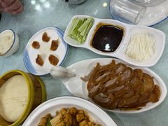 -六和聚传统烤鸭.天津菜(和平店)