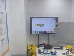 -童程童美·信息学竞赛·乐高机器人编程(长宁来福士校区)