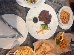 -又见马甲M8融合西餐厅(体育中心店)