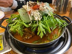 土豆排骨火锅-喇喇排骨火锅·传统韩式脊骨汤(望京西园总店)