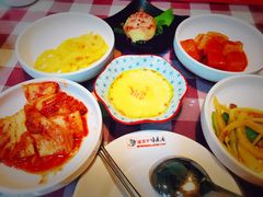 -益百岁牛尾汤(香山路店)
