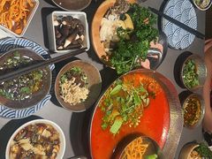 -楠小云·云南鲜菌·鲜牛自助火锅(九眼桥店)