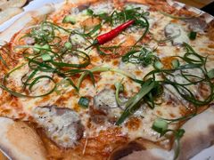 北京烤鸭披萨-JINNS锦时 steak&pizza(浸信会礼拜堂旧址店)