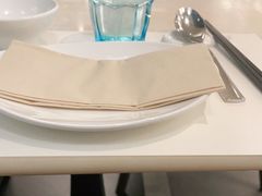 -港丽餐厅(高德置地店)