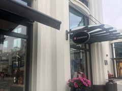 -lululemon(比斯特购物村店)