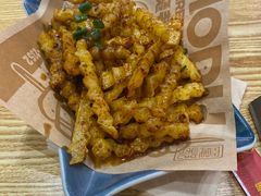 -魔都三兄弟酸辣粉·蘸卤炸串(虹桥万科店)