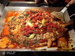 -鸣记脆皮烤鱼·海鲜烤鱼(三八广场店)
