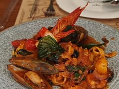 香蒜游水大虾烩青口手工面-Mark&Mars Restaurant