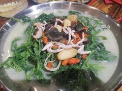 -蚝美人·生蚝海鲜烧烤(茶花园店)