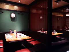 卡座-肉魁屋·烧肉·烧鸟·酒场(高新店)