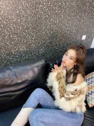 -丝语萱形象