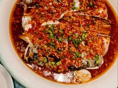 剁椒鱼头-呷湘厨·家宴·鱼汤捞饭(津南店)